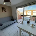 4 Couchages Avec Clim, Terrasse, Piscine Et Acces Direct A La - Fr-1-387-192 Appartement *